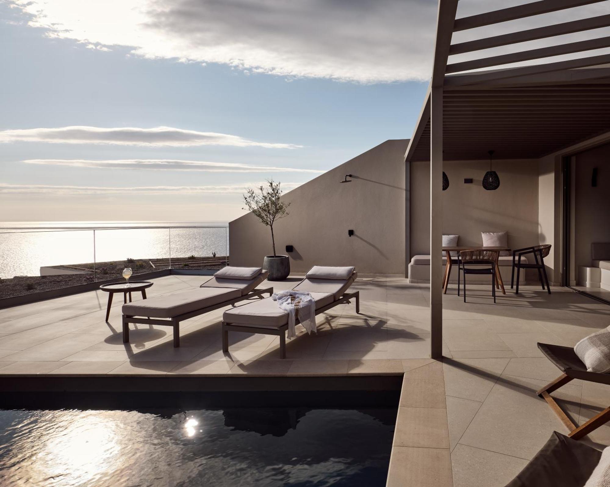 Yoma Cove Suites Volimes Exterior photo